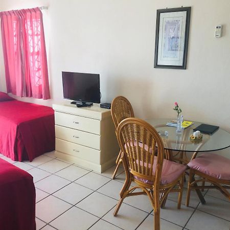 Rosewood Apartment Hotel Arnos Vale Exterior foto